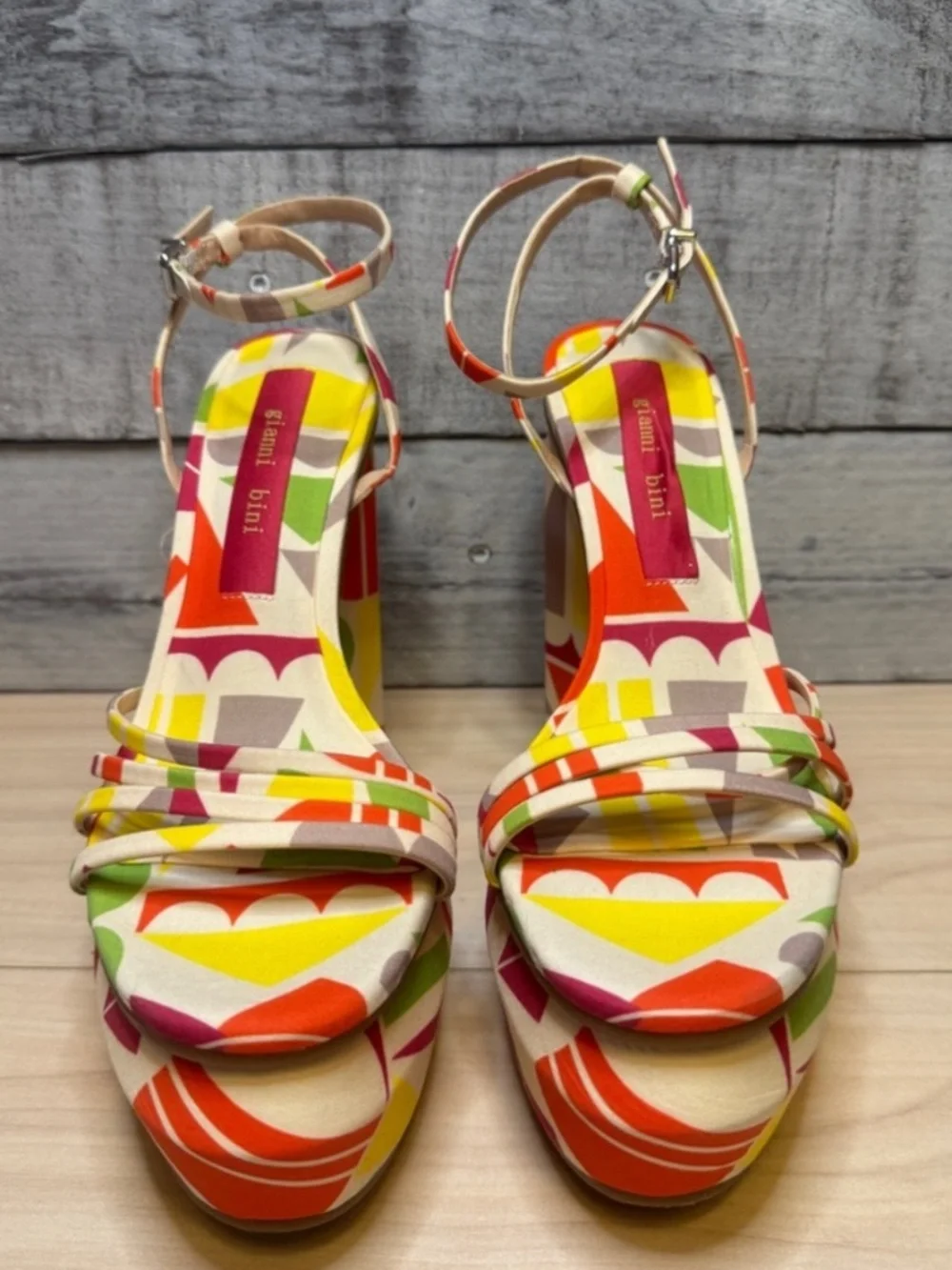 NWT Gianni Bini Parrish Strappy Platform Colorful Geo Print High Heel Sandals - Picture 5 of 5